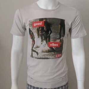 ALTRU Good Vibes T-shirt